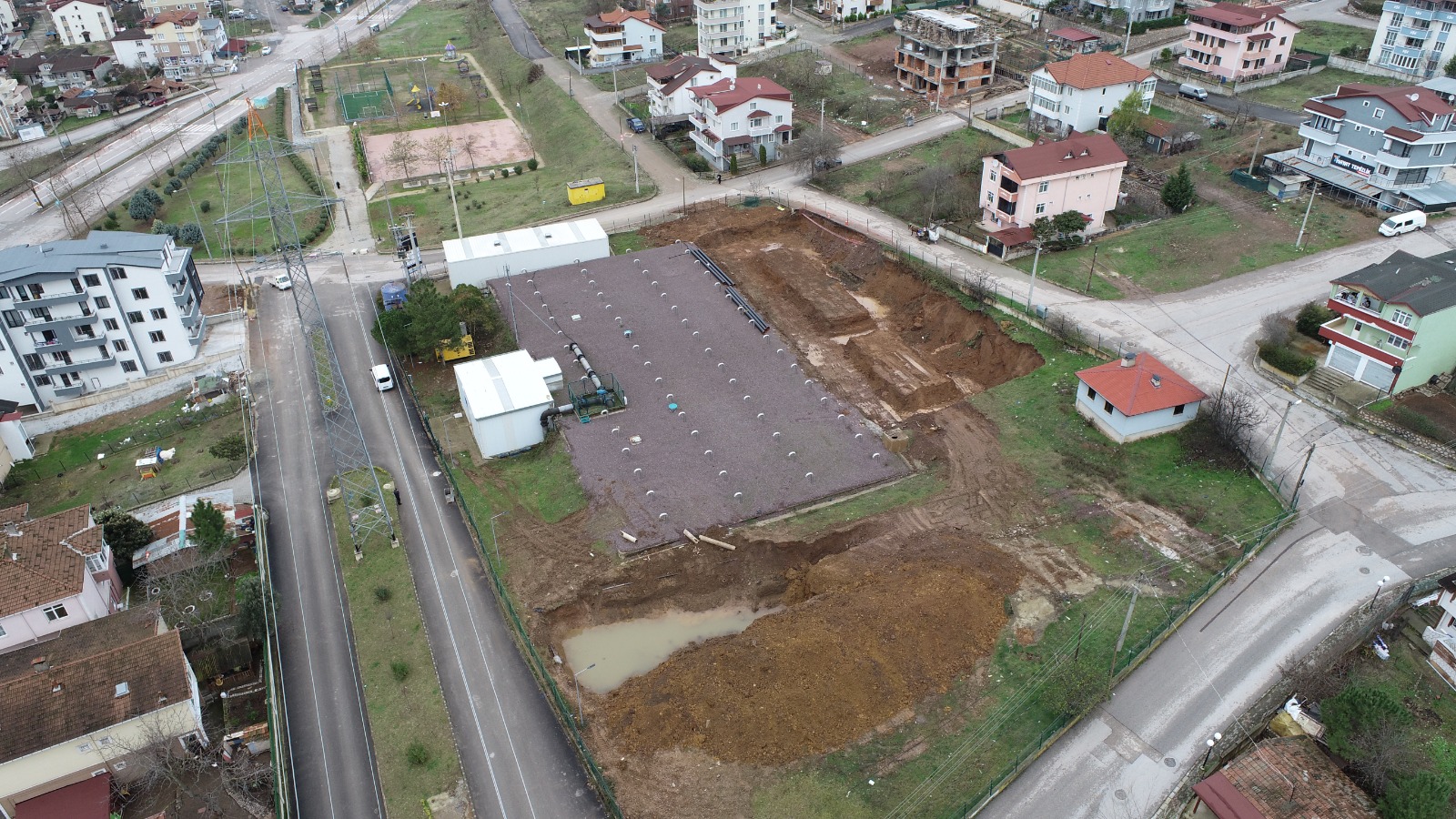 DERİNCE ÇINARLIDERE SUYUNUN ARITILARAK ABONELERE SAĞLANMASI İÇİN ÇALIŞMALAR BAŞLADI