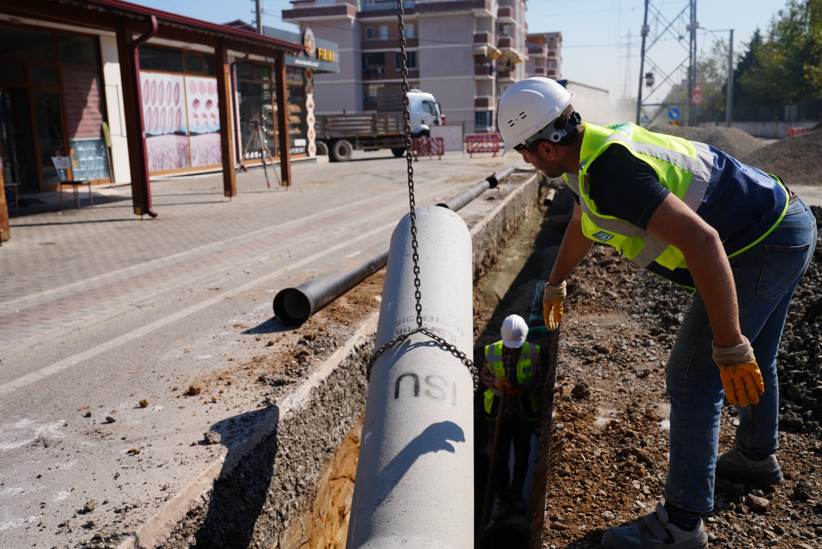 İSU’DAN GÖLCÜK’E 168 MİLYON LİRALIK ALTYAPI YATIRIMI