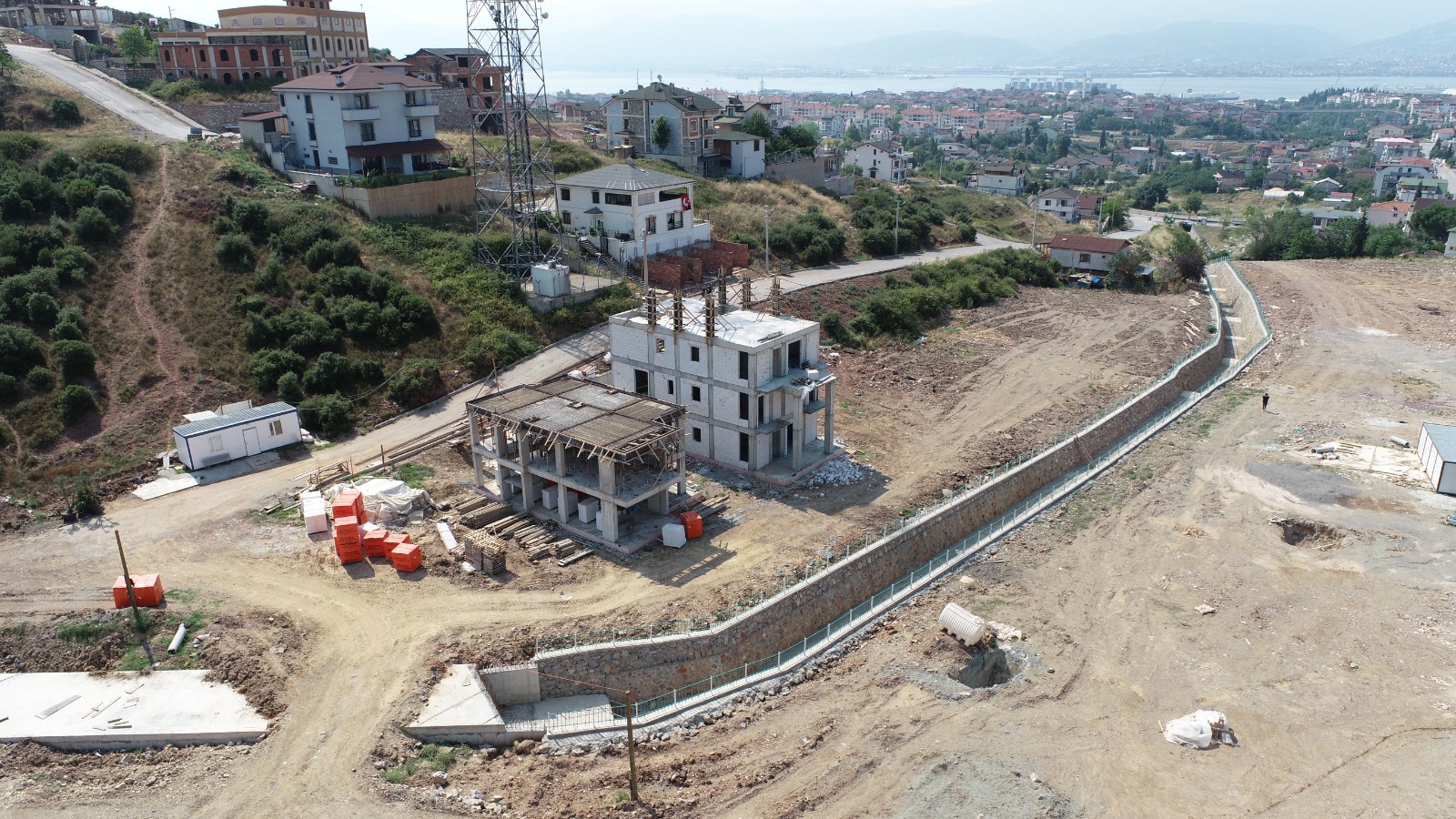 İSU’DAN DERİNCE’YE 2024 YILINDA 200 MİLYON 587 BİN TL’LİK ALTYAPI YATIRIMI