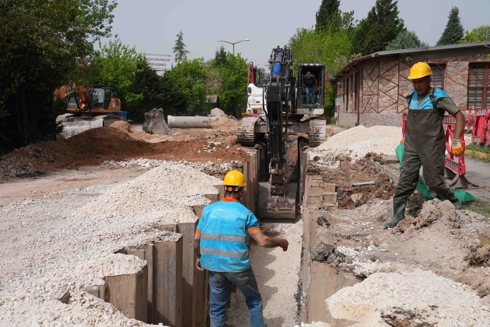 İZMİT İLÇESİNE 2024 YILINDA 522,5 MİLYON TL ALTYAPI YATIRIMI