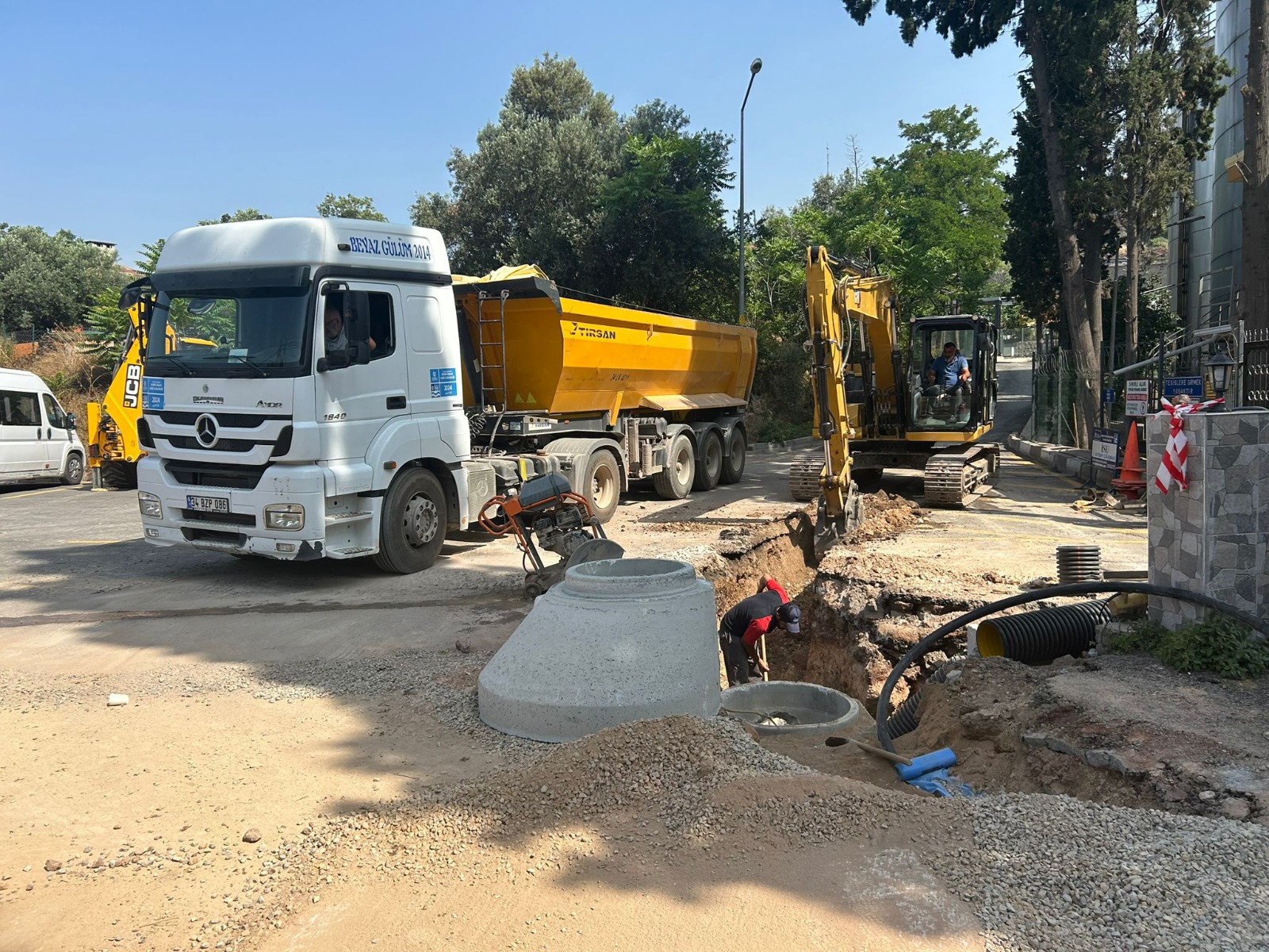 İSU, ÇAYIROVA, DİLOVASI VE DARICA’DA TOPLAM 164 MİLYON 348 BİN TL’LİK ALTYAPI YATIRIMI GERÇEKLEŞTİRDİ