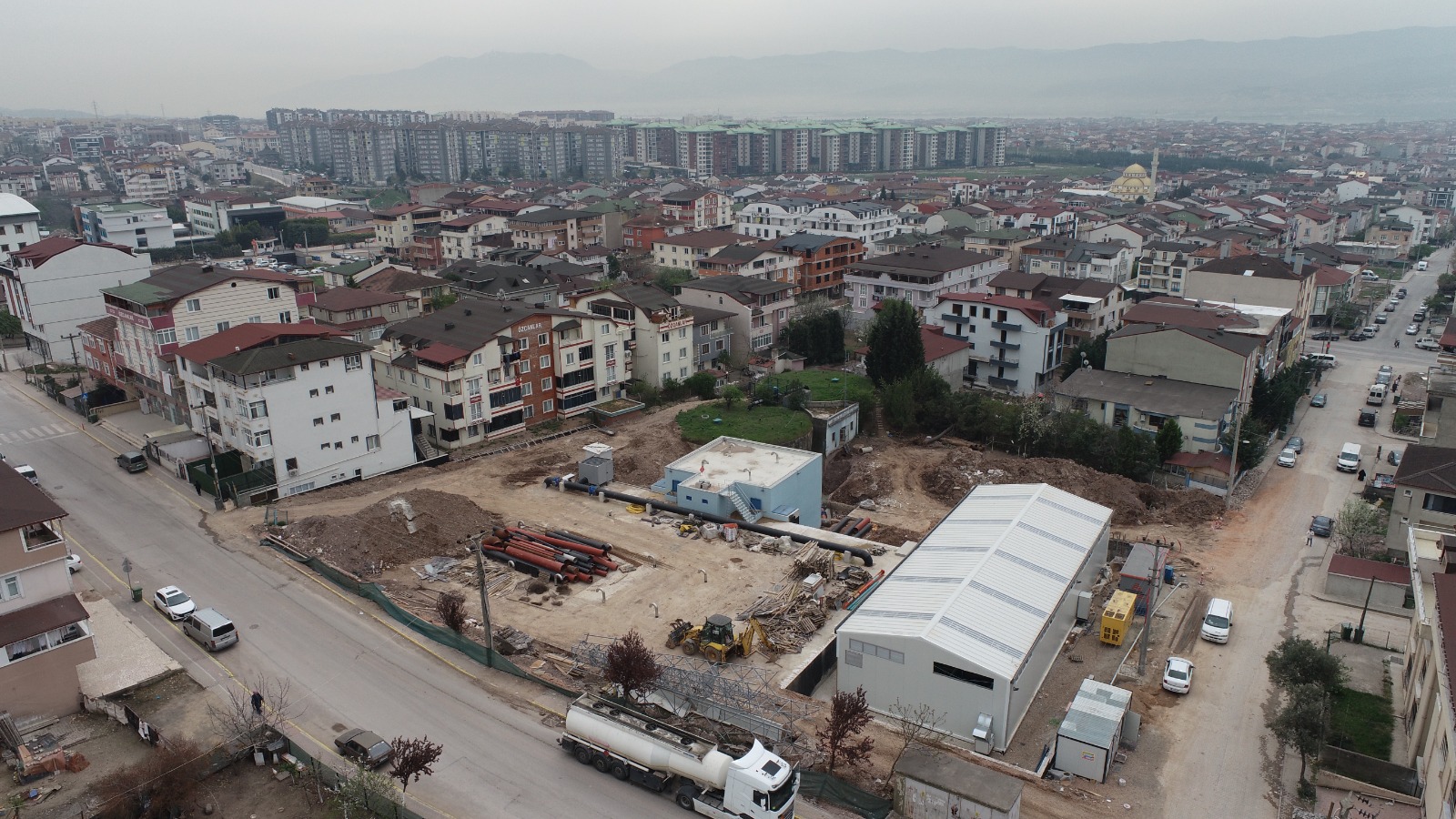 İSU’DAN KÖRFEZ’E YENİ DEPOLAR: 5.000 M³’LÜK DEPO TAMAM, 2 YENİ DEPO VE TERFİ MERKEZİ YAPIMDA
