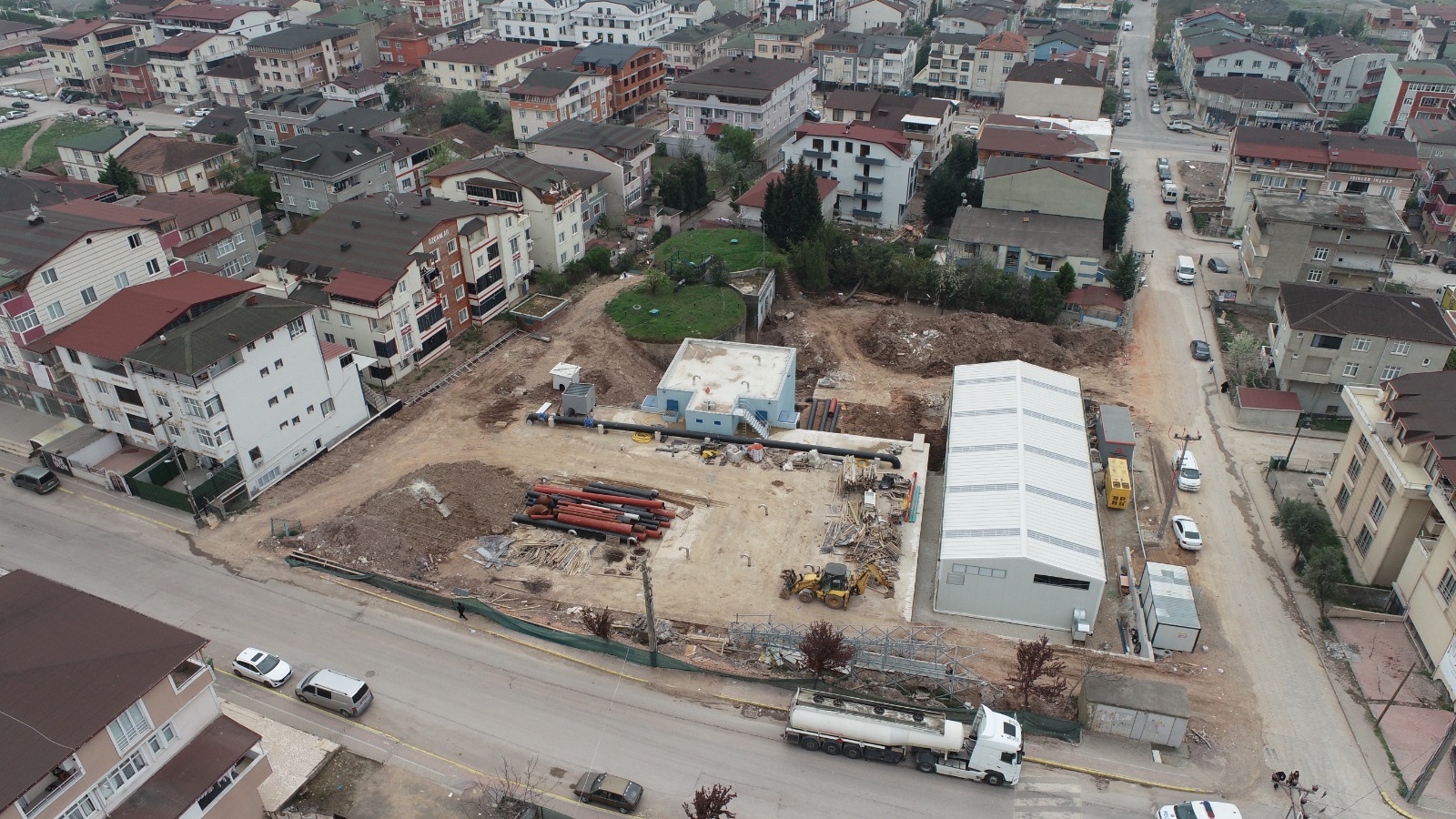 İSU’DAN KÖRFEZ’E YENİ DEPOLAR: 5.000 M³’LÜK DEPO TAMAM, 2 YENİ DEPO VE TERFİ MERKEZİ YAPIMDA