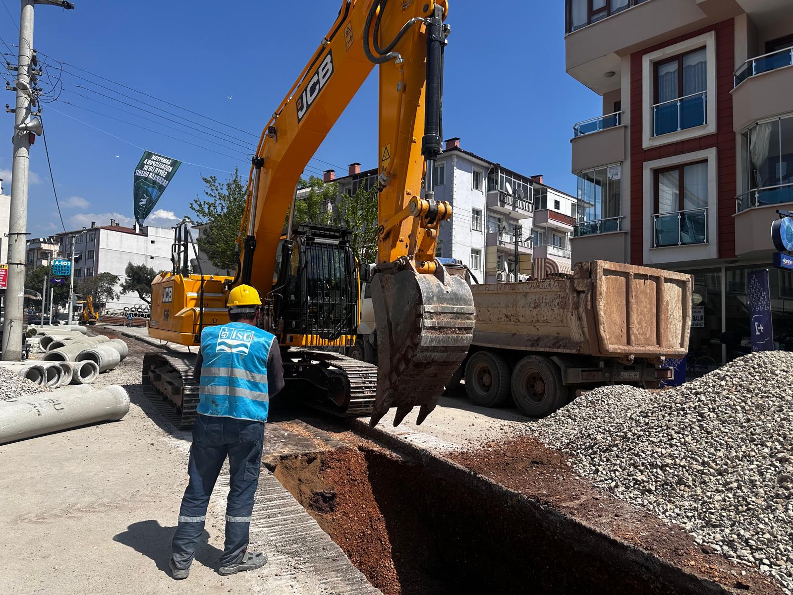KÖRFEZ MİMAR SİNAN MAHALLESİ’NDE 44 KİLOMETRELİK ALTYAPI YATIRIMI SÜRÜYOR