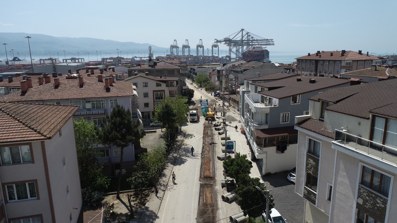 KÖRFEZ MİMAR SİNAN MAHALLESİ’NDE 44 KİLOMETRELİK ALTYAPI YATIRIMI SÜRÜYOR