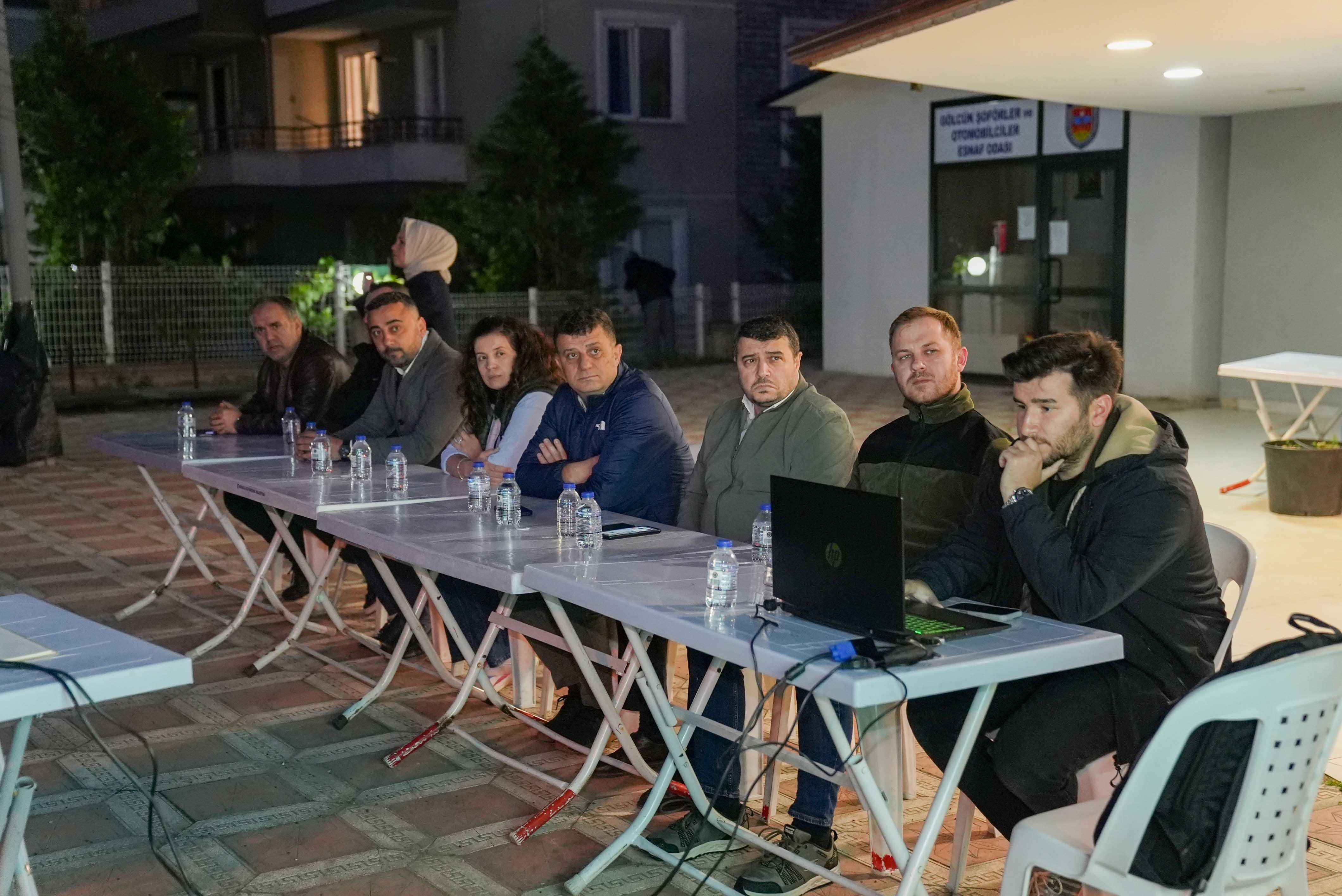 İSU, GÖLCÜK’TE ALTYAPI ÇALIŞMALARIYLA İLGİLİ VATANDAŞLARI BİLGİLENDİRDİ