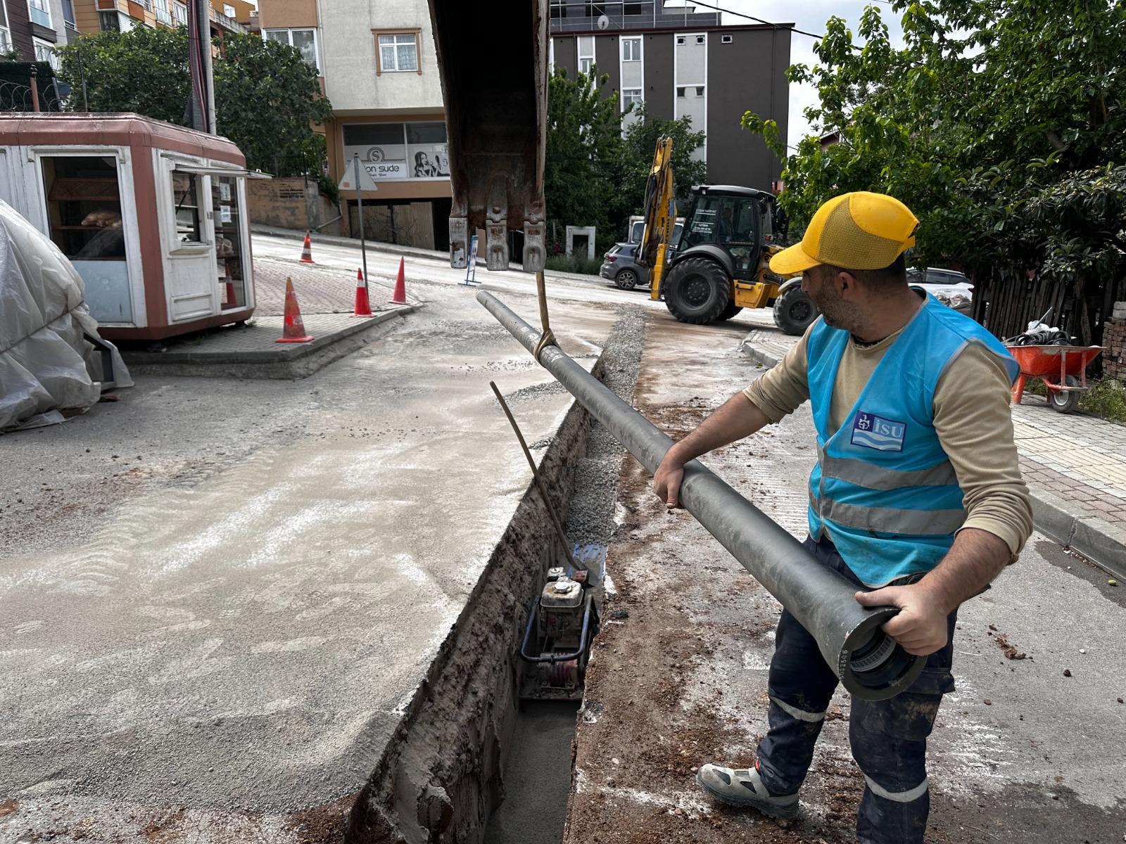 GEBZE ADEM YAVUZ VE İSTASYON MAHALLELERİ’NE YENİ ALTYAPI