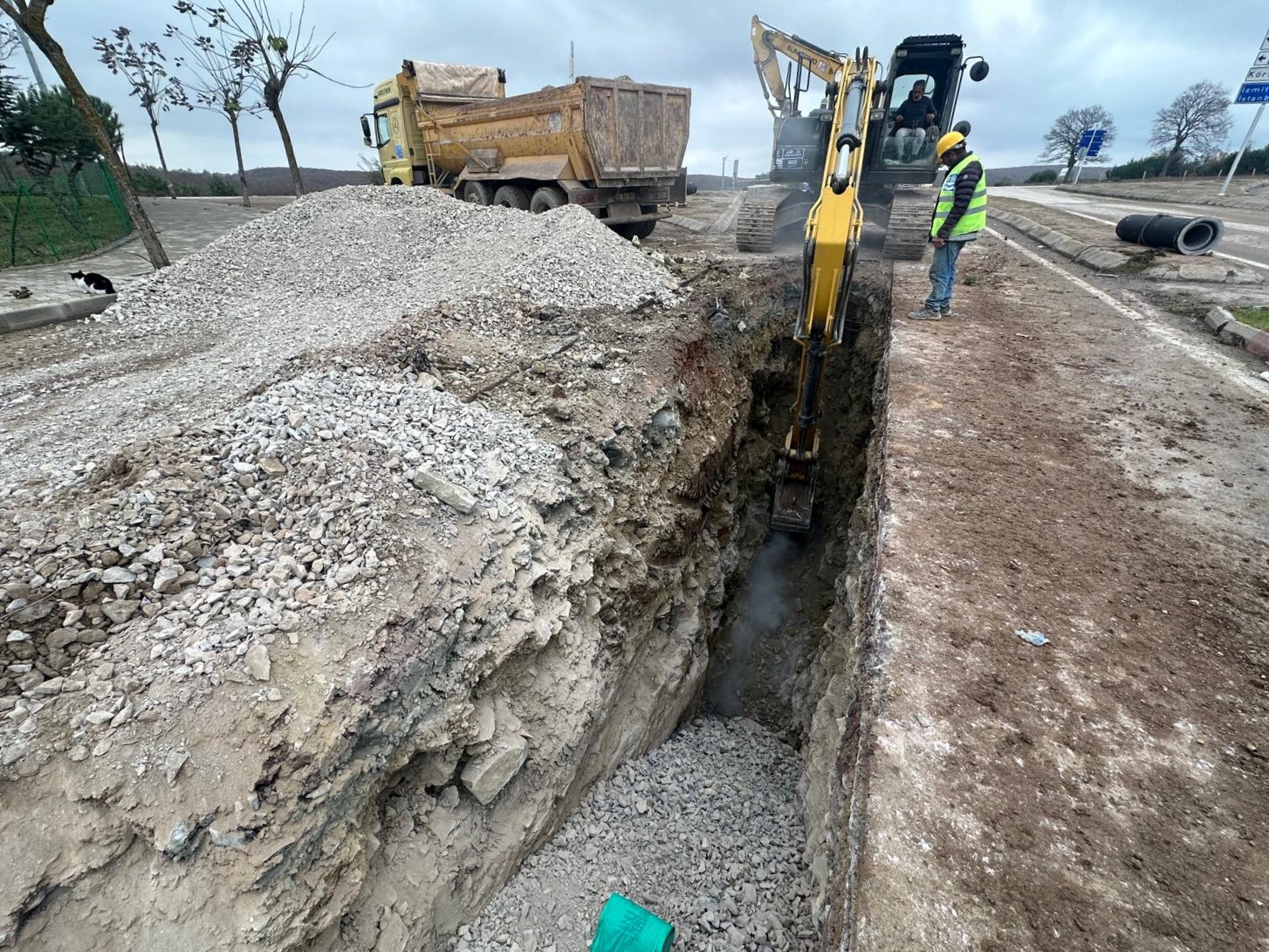 İLİMTEPE’NİN GELECEĞİ İÇİN 9 BİN 134 METRE YENİ KANALİZASYON HATTI