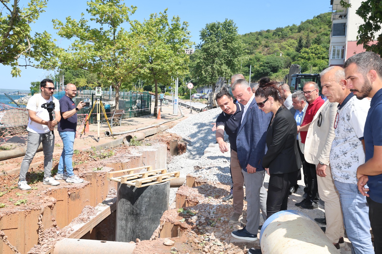 “KOCAELİ’Nİ ÇAĞDAŞ ALTYAPI İLE DONATIYORUZ”
