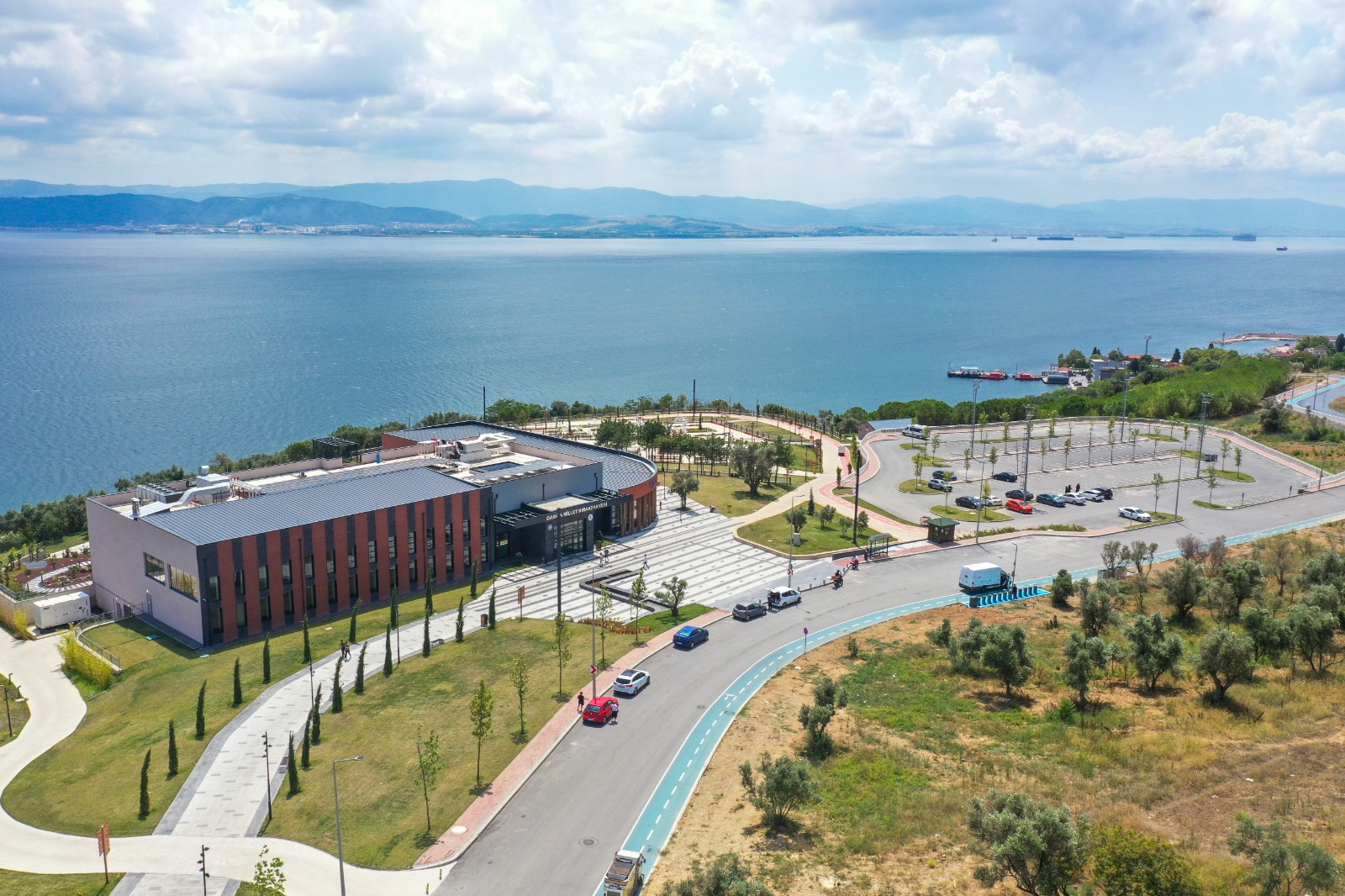 DARICA MİLLET BAHÇESİ’NE YERALTI SUYU DESTEĞİ