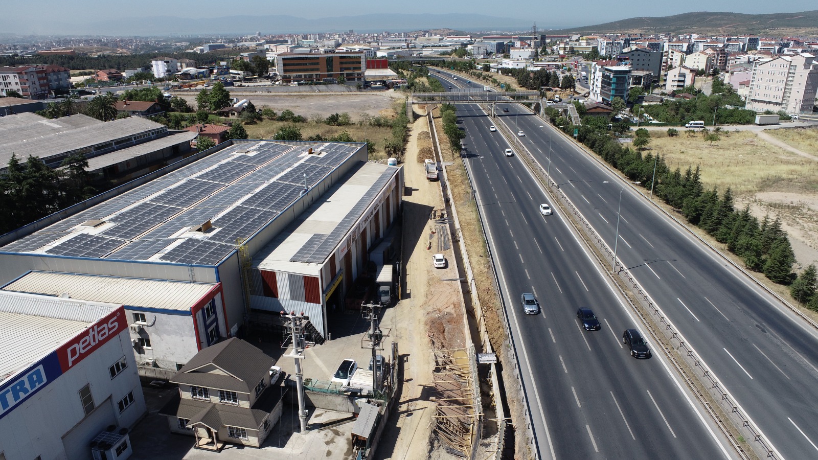 İSU, GEBZE VE ÇAYIROVA’DA DERE ISLAHI VE ALTYAPI ÇALIŞMASI GERÇEKLEŞTİRİYOR