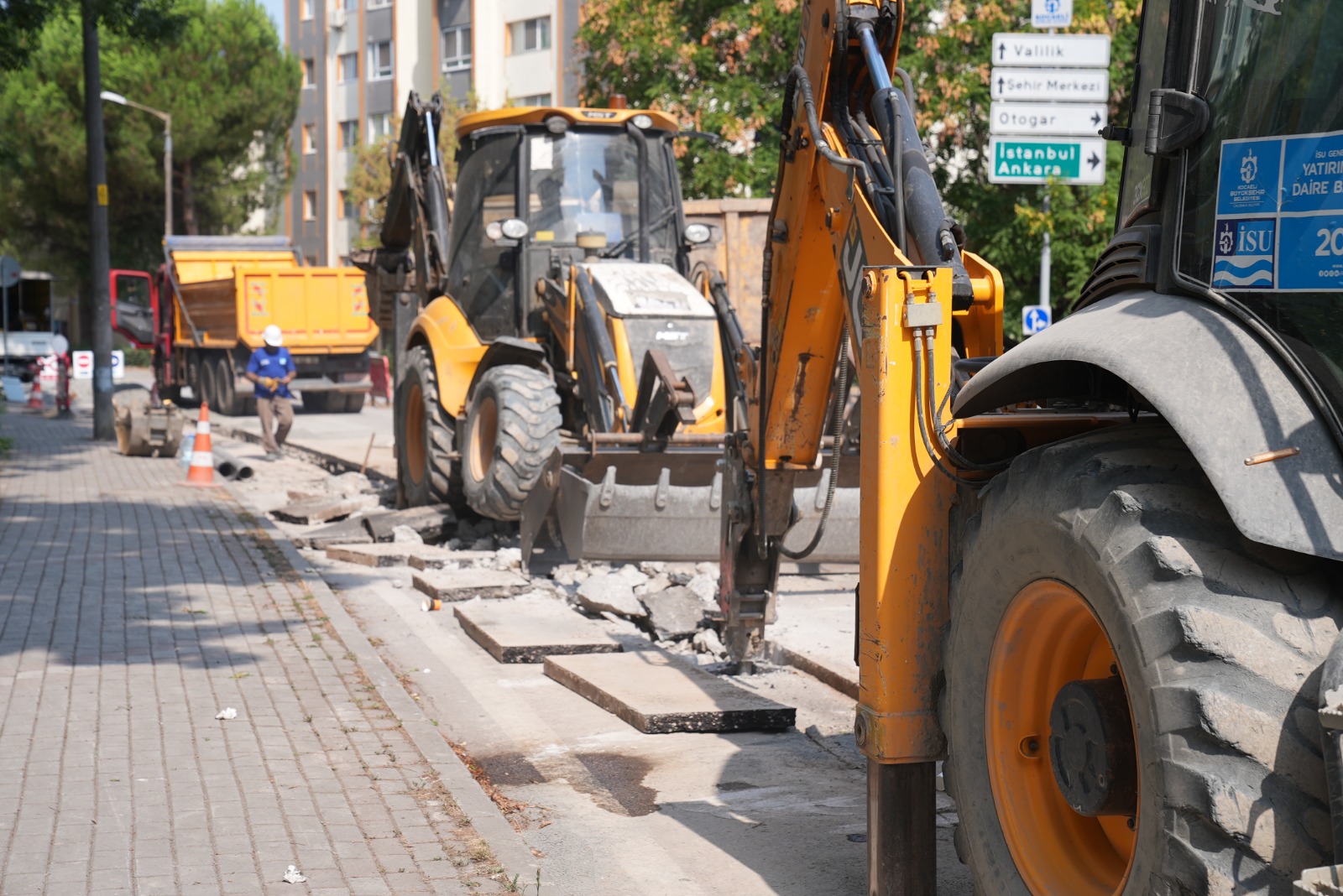 İSU’DAN YAHYAKAPTAN’DA ALTYAPI HAMLESİ