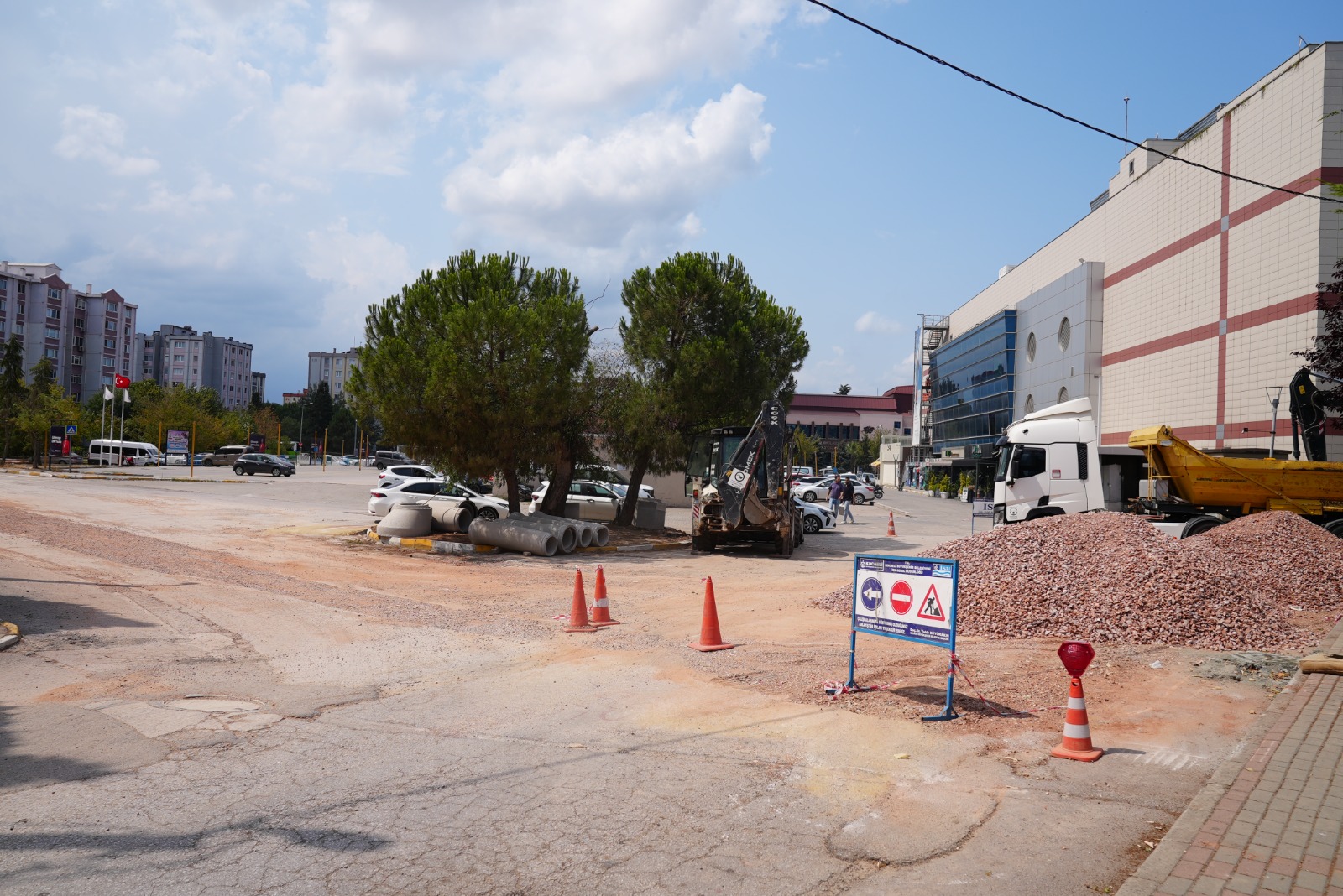 İSU’DAN YAHYAKAPTAN’DA ALTYAPI HAMLESİ