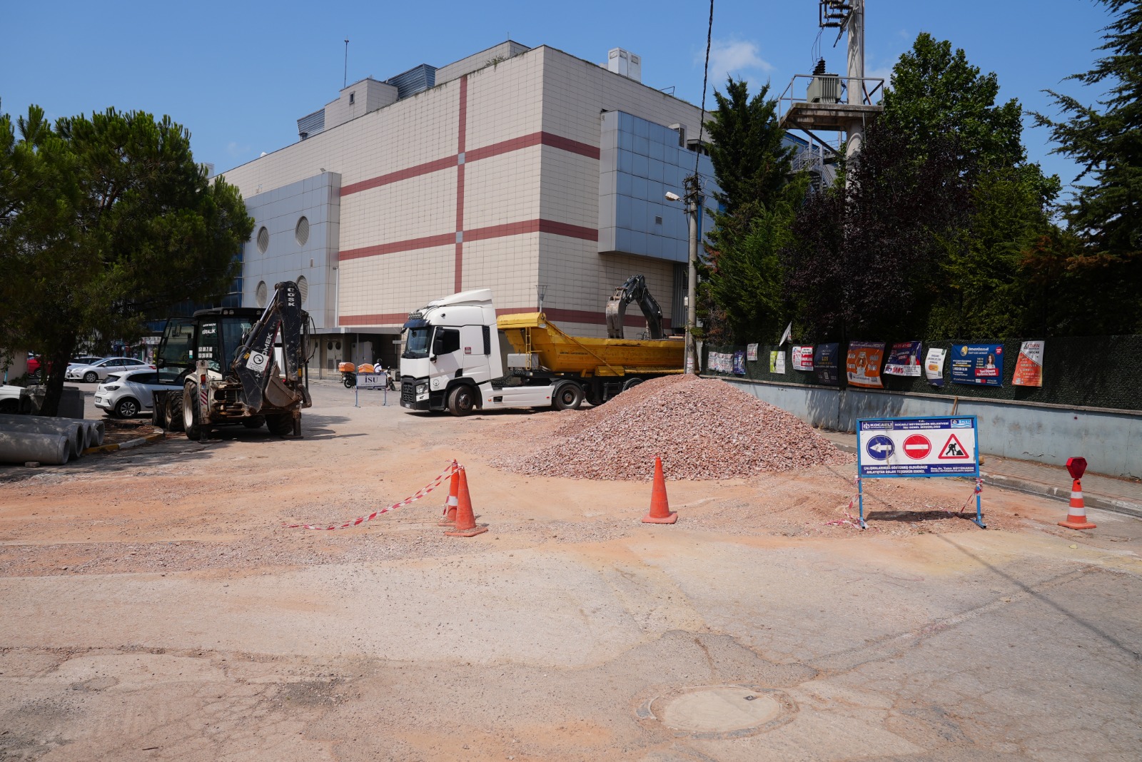 İSU’DAN YAHYAKAPTAN’DA ALTYAPI HAMLESİ