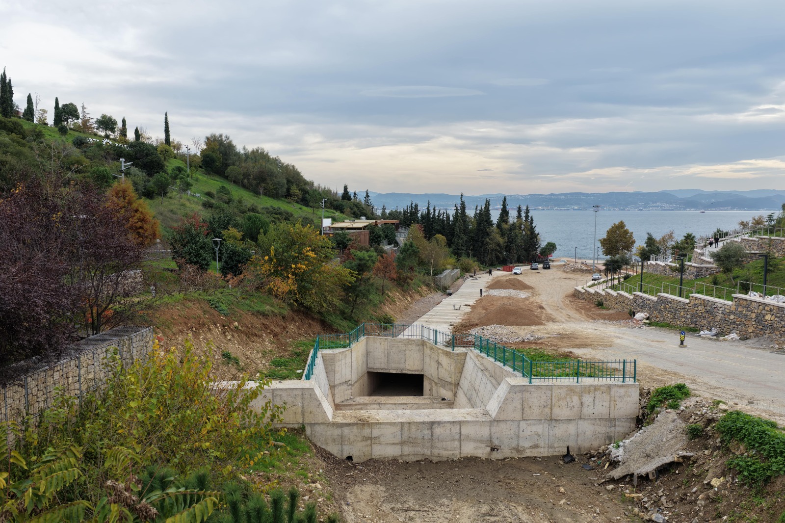 GEBZE’DE ALTYAPI SEFERBERLİĞİ: İÇME SUYU, ATIK SU VE YAĞMUR SUYU HATLARI YENİLENİYOR