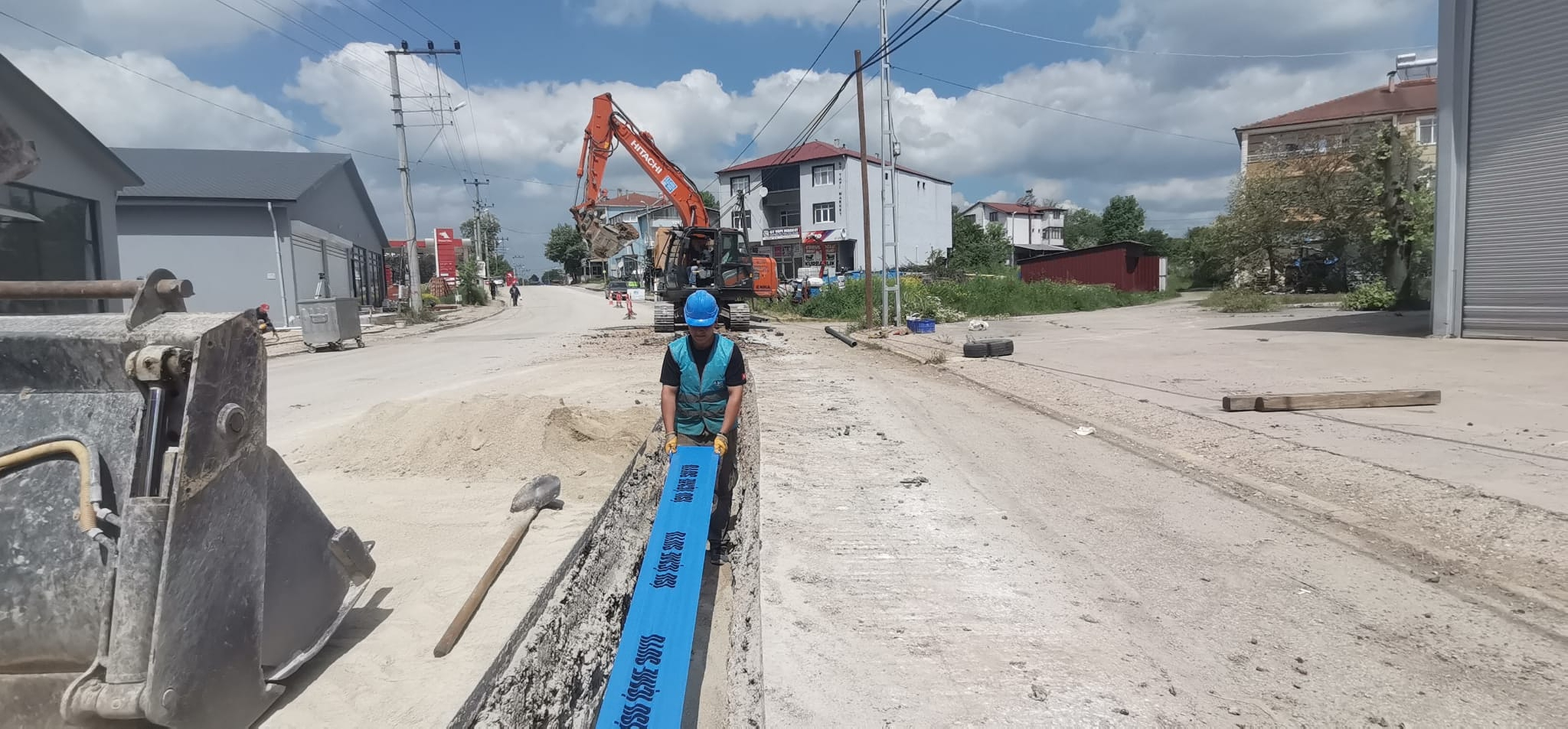 İSU’DAN DERİNCE VE KÖRFEZ’E 33 KİLOMETRELİK ALTYAPI YATIRIMI