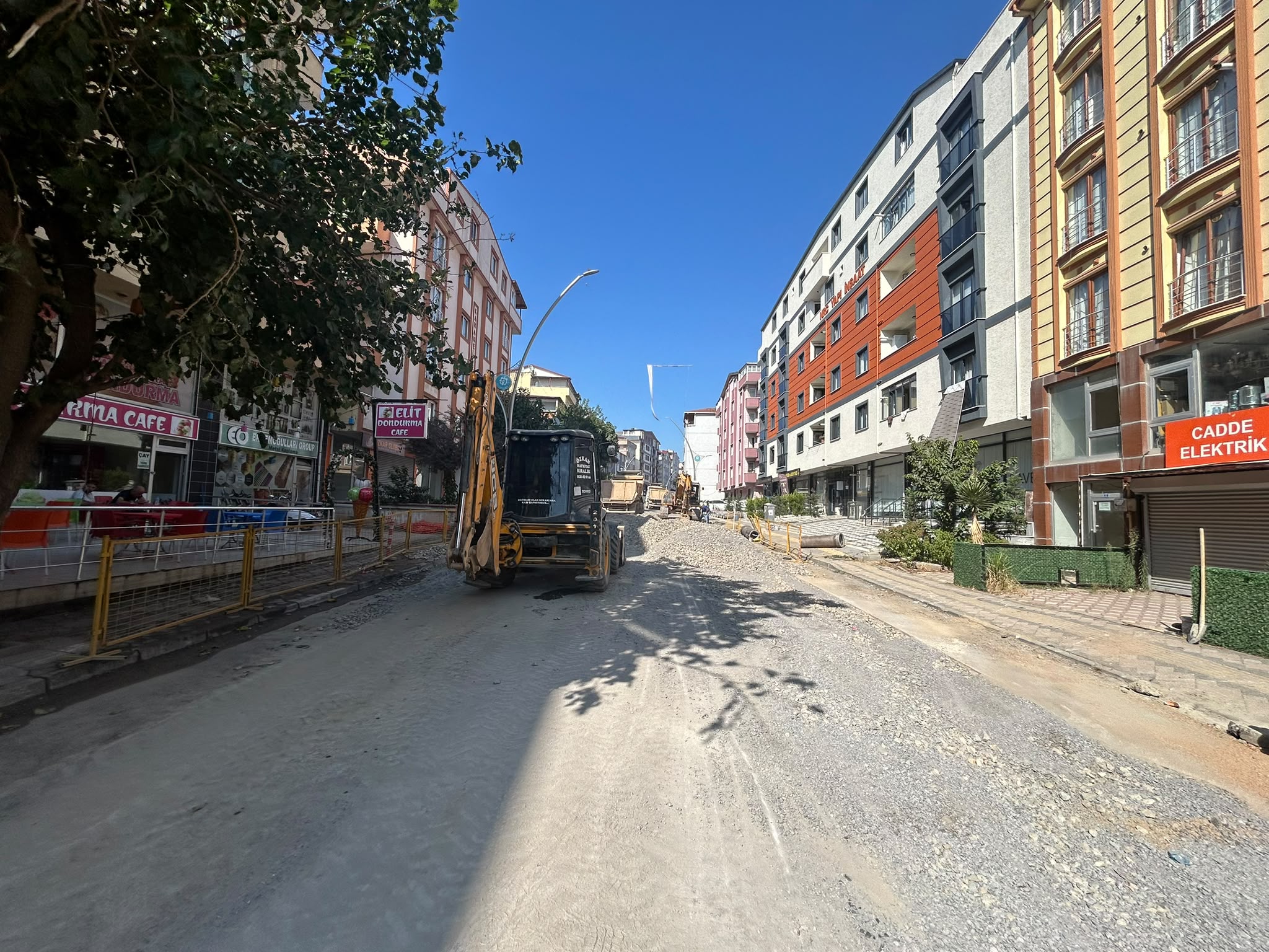 ÇAYIROVA’DA ALTYAPIYA GÜÇLÜ DOKUNUŞ